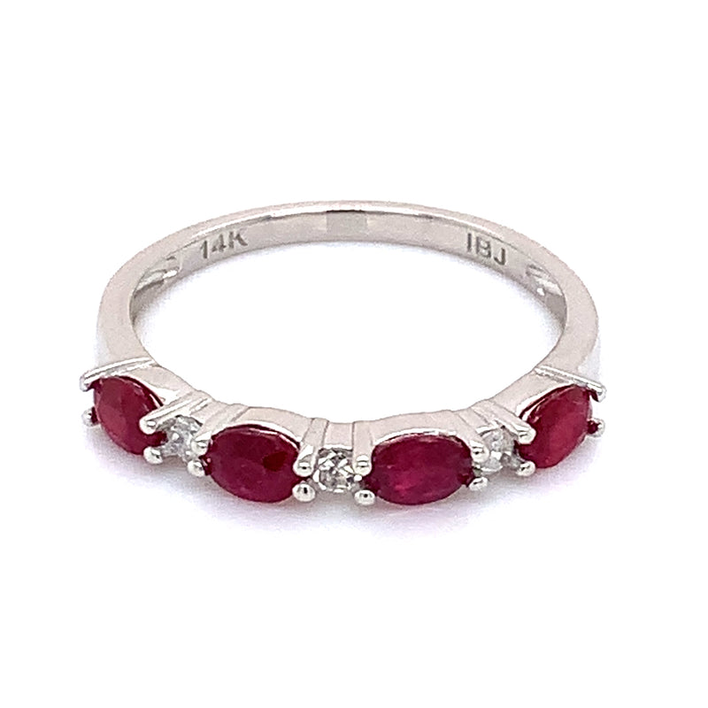 Anillo de rubi en oro blanco 14k.