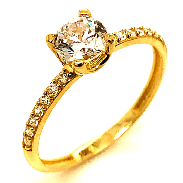 Anillo con circones en oro amarillo 10kt.