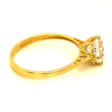 Anillo con circones en oro amarillo 10kt.
