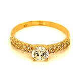 Anillo con circones en oro amarillo 10kt.