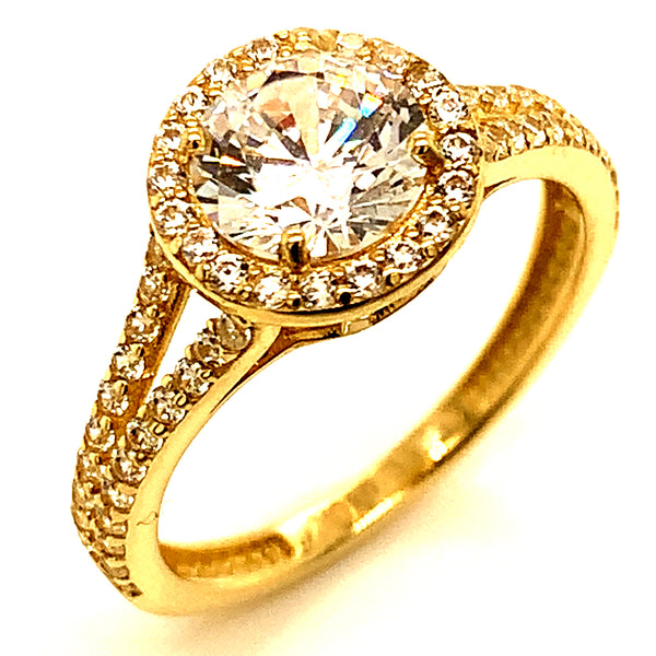 Anillo con circones en oro amarillo 10kt.