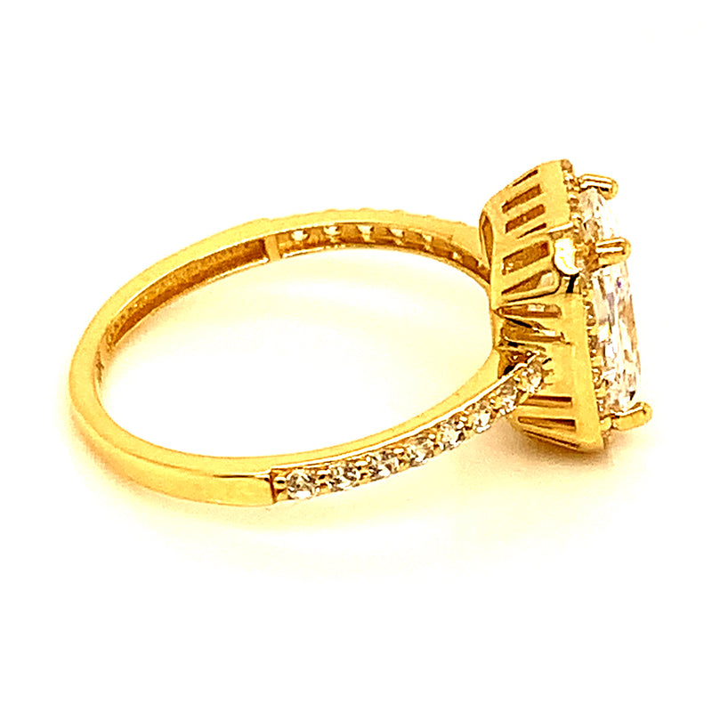 Anillo con circones en oro amarillo 10kt.