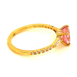 Anillo con circones en oro amarillo 10kt.