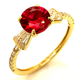 Anillo con circones en oro amarillo 10kt.