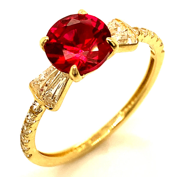 Anillo con circones en oro amarillo 10kt.