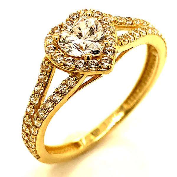 Anillo con circones en oro amarillo 10kt.