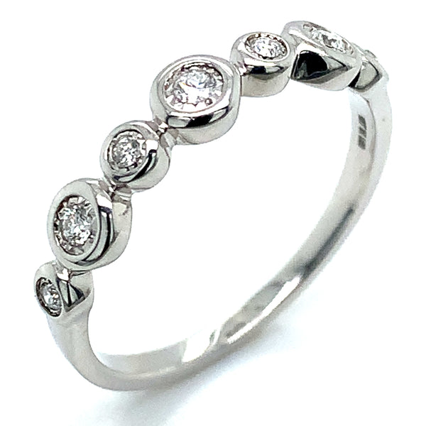(LD) Anillo con diamante de laboratorio en oro blanco 10kt.
