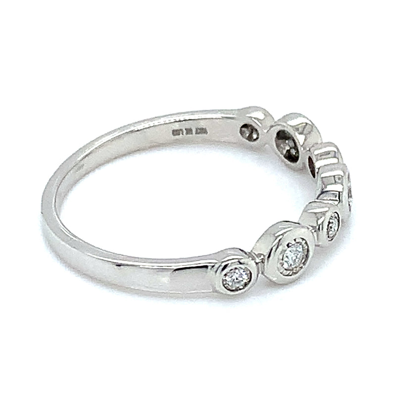 (LD) Anillo con diamante de laboratorio en oro blanco 10kt.