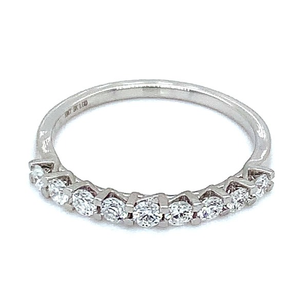 (LD) Banda con diamantes en oro blanco 10k