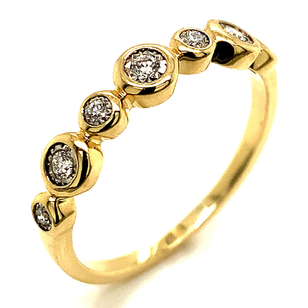 (LD) Anillo con diamante de laboratorio en oro amarillo 10kt.