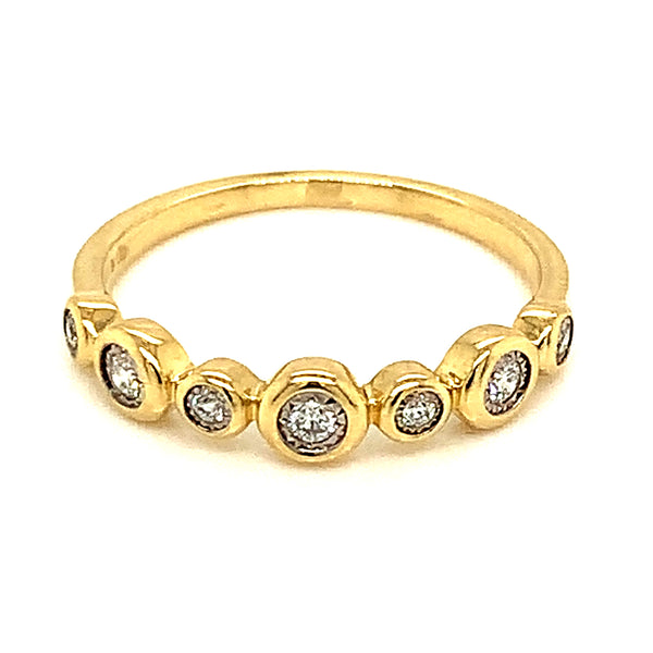 (LD) Anillo con diamante de laboratorio en oro amarillo 10kt.