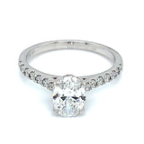 (LD) Anillo con diamante de laboratorio en oro blanco 10kt.