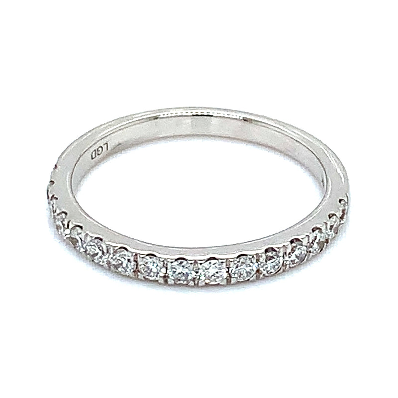 (LD) Banda con diamantes de laboratorio en oro blanco 14kt. D-0.40CTS.