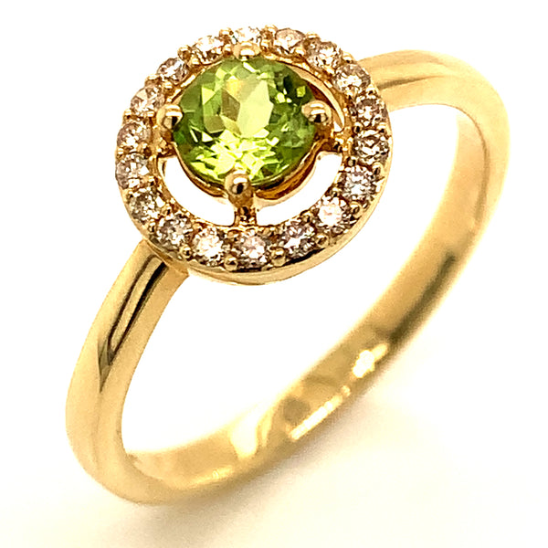 Anillo de Peridoto en oro amarillo 10kt.  ANTES:  $499.00