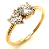 (LD) Anillo con diamantes de laboratorio en oro amarillo 14kt.