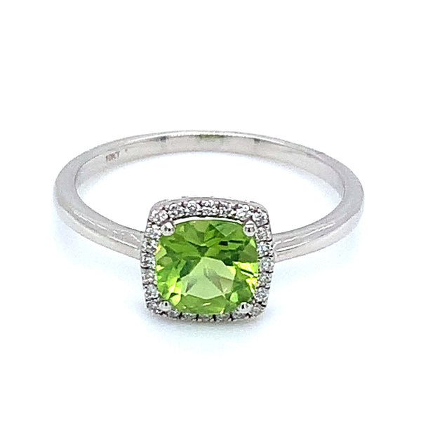 Anillo de Peridoto en oro blanco 10kt.  ANTES:  $449.00