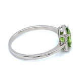 Anillo de Peridoto en oro blanco 10kt.