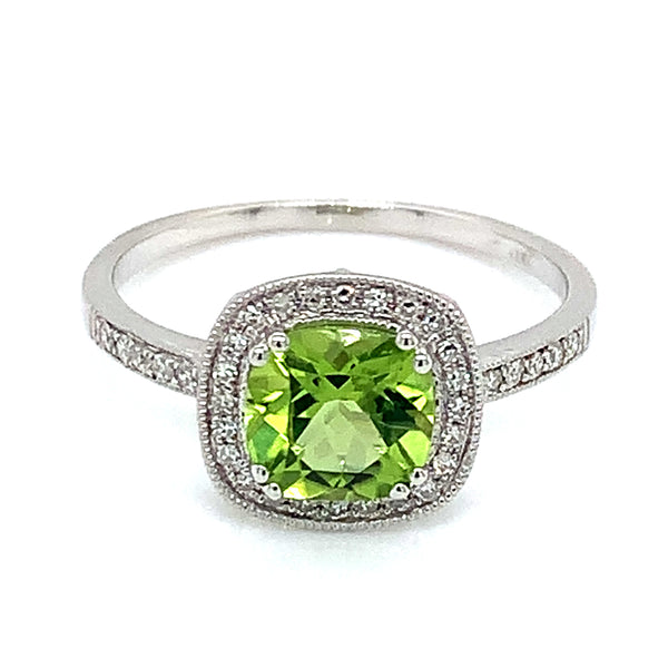 Anillo de Peridoto en oro blanco 10kt.  ANTES:  $499.00