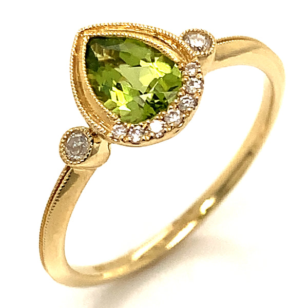 Anillo de Peridoto en oro amarillo 10kt.  ANTES:  $349.00