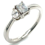 (LD) Anillo con diamantes de laboratorio en oro blanco 14kt. D-0.50cts