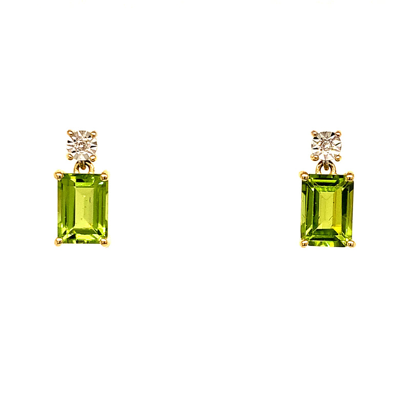 Aretes de Peridoto en oro amarillo 10k  ANTES:  $349.00