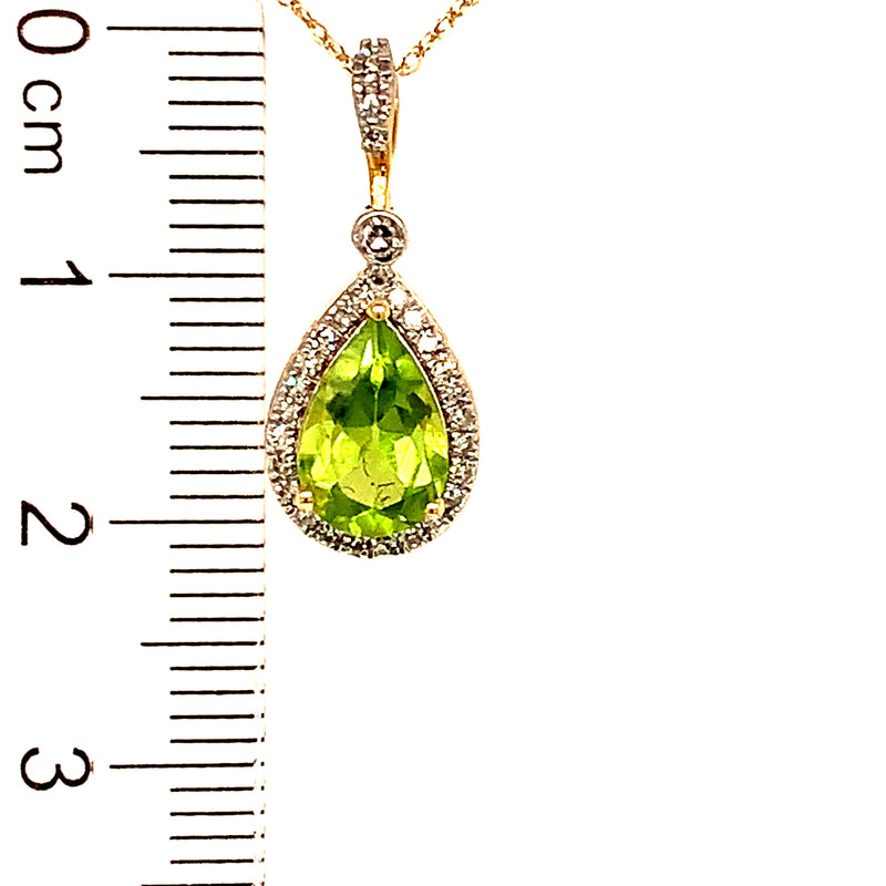 Collar de Peridoto en oro amarillo 10k