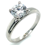 (LD) Anillo con diamante de laboratorio en oro blanco 14kt.