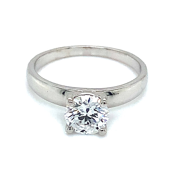 (LD) Anillo con diamante de laboratorio en oro blanco 14kt.