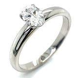 (LD) Anillo con diamante de laboratorio en oro blanco 14kt.