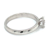 (LD) Anillo con diamante de laboratorio en oro blanco 14kt.