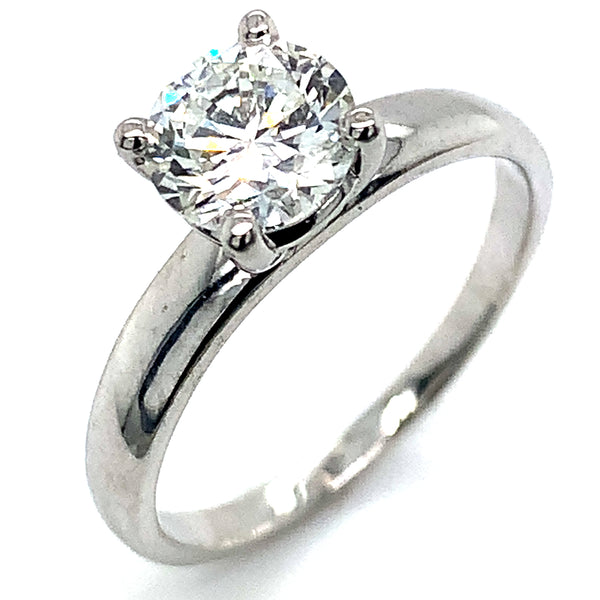 (LD) Anillo con diamante de laboratorio en oro blanco 14kt.
