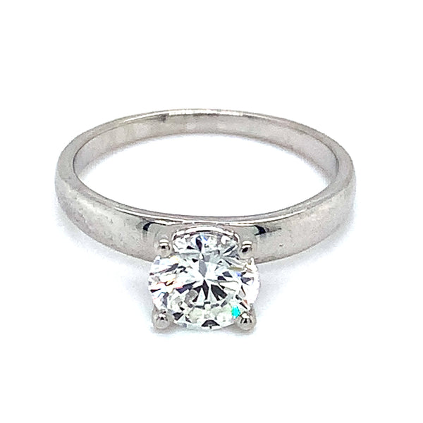 (LD) Anillo con diamante de laboratorio en oro blanco 14kt.
