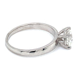 (LD) Anillo con diamante de laboratorio en oro blanco 14kt.
