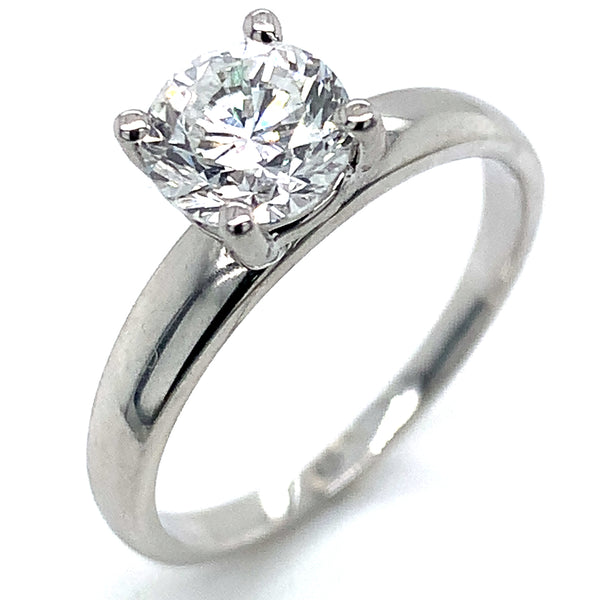 (LD) Anillo con diamante de laboratorio en oro blanco 14kt.