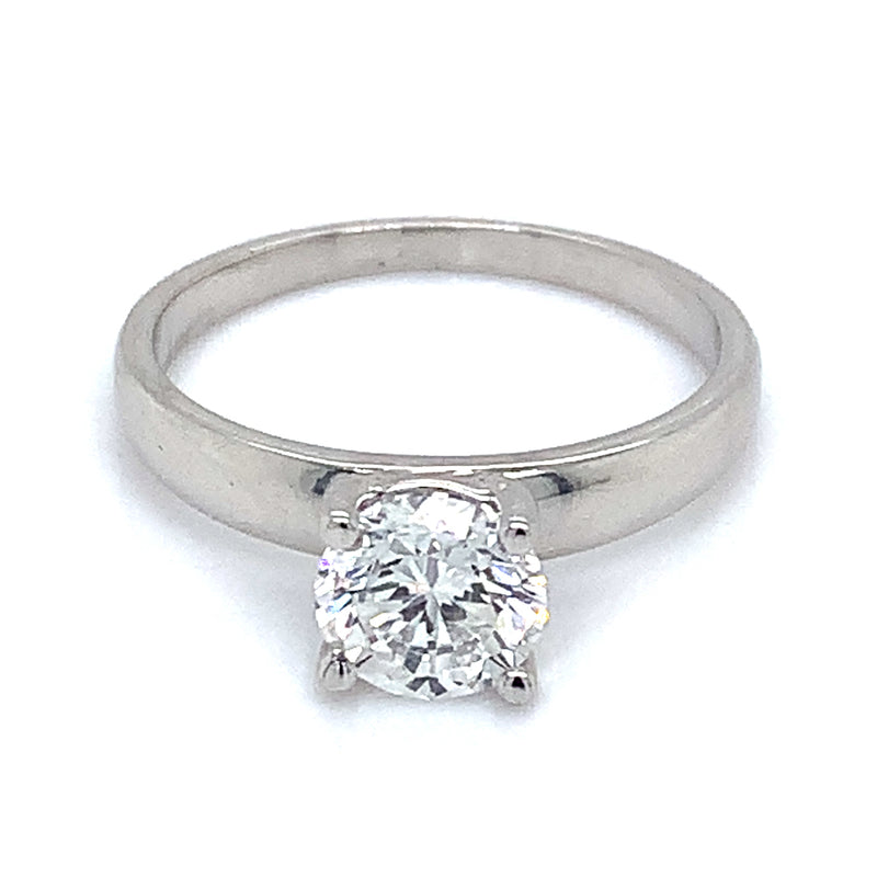 (LD) Anillo con diamante de laboratorio en oro blanco 14kt.