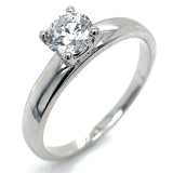 (LD) Anillo con diamante de laboratorio en oro blanco 14kt.