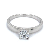 (LD) Anillo con diamante de laboratorio en oro blanco 14kt.