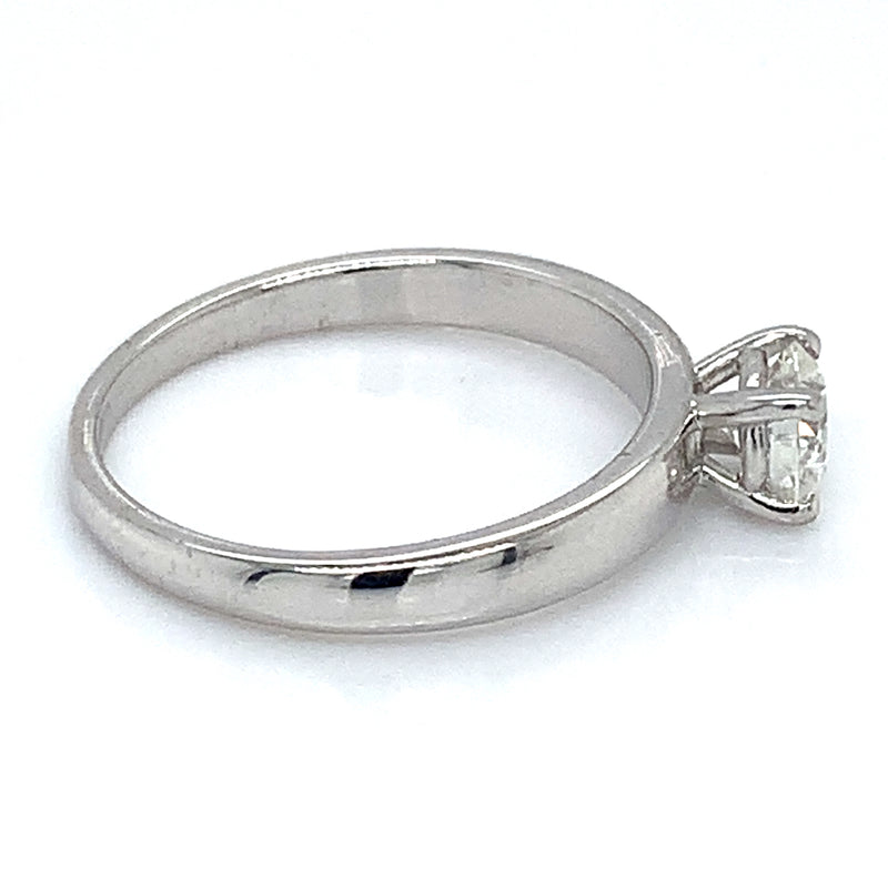 (LD) Anillo con diamante de laboratorio en oro blanco 14kt.