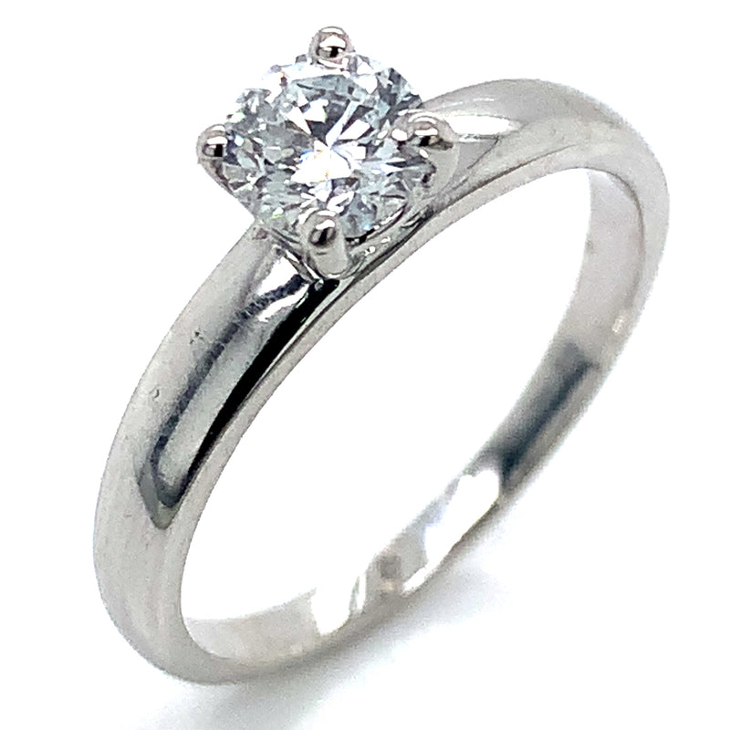 (LD) Anillo con diamante de laboratorio en oro blanco 14kt.