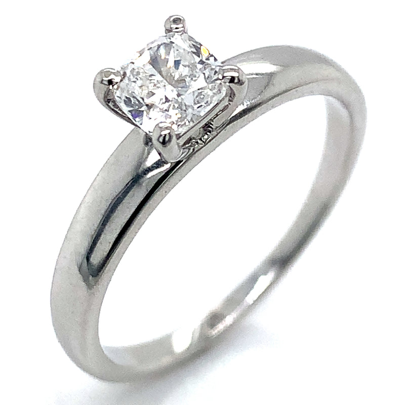 (LD) Anillo con diamante de laboratorio en oro blanco 14kt.