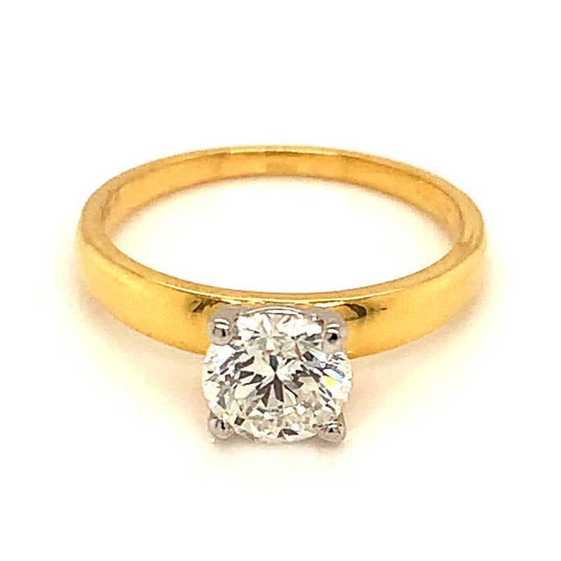 (LD) Anillo con diamante de laboratorio en oro amarillo 14kt.