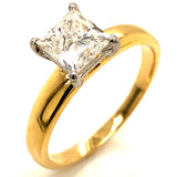 (LD) Anillo con diamante de laboratorio en oro amarillo 14kt.