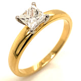 (LD) Anillo con diamante de laboratorio en oro amarillo 14kt.