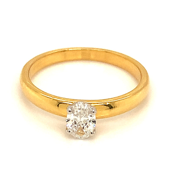(LD) Anillo con diamante de laboratorio en oro amarillo 14kt.