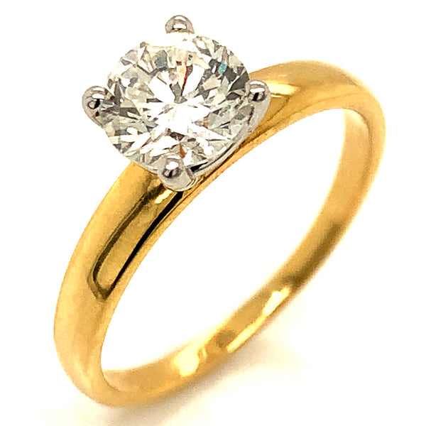 (LD) Anillo con diamante de laboratorio en oro amarillo 14kt.