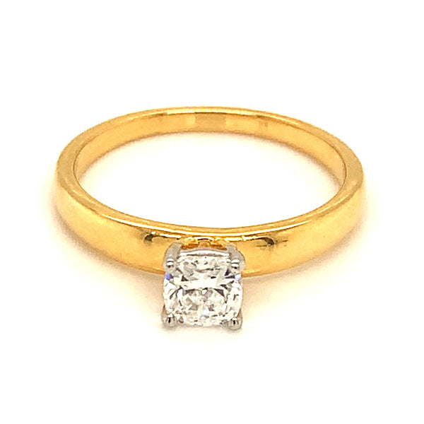 (LD) Anillo con diamante de laboratorio en oro amarillo 14kt.