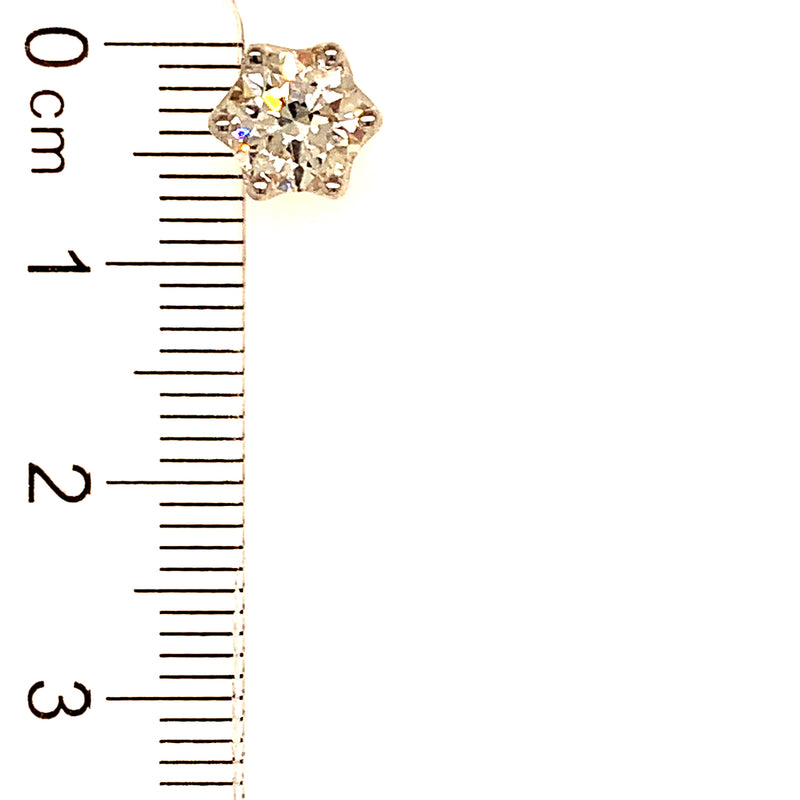 (LD) Aretes con diamantes de laboratorio en oro amarillo 14kt.