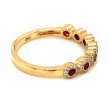 Anillo de rubí con diamantes en oro amarillo 10kt.