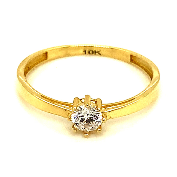 Anillo (circones) en oro amarillo 10kt.