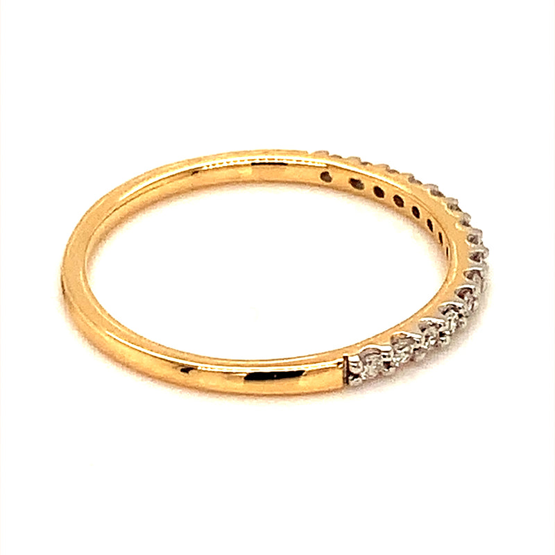 Anillo con diamantes en oro amarillo 14kt